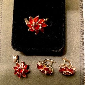 White gold ruby set